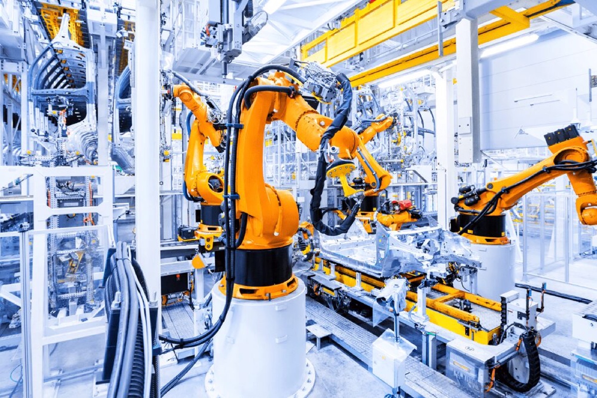 Priemyselné robotické rameno na výrobnej linke